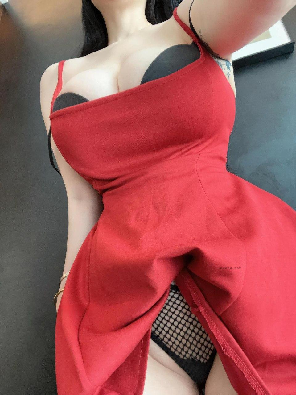 左公子 –  御姐少妇红色包臀【10P】